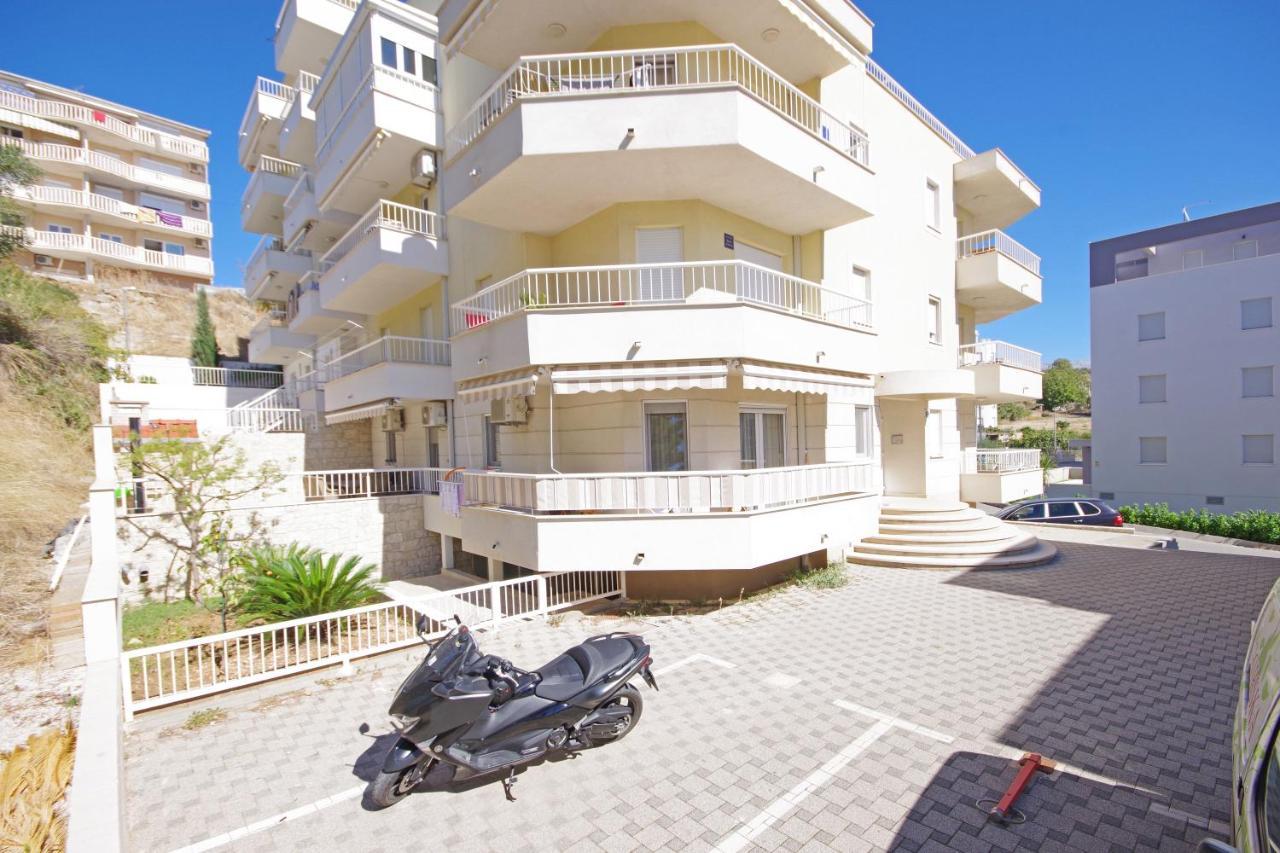 Apartments Kus Split Exteriör bild